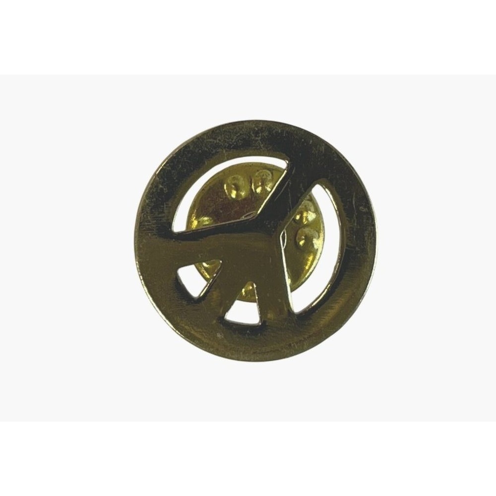 Gold-Tone Peace Sign Lapel Pin Badge Retro-Inspired Circular‎ Design